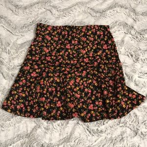 Floral skirt 💐 SOLD